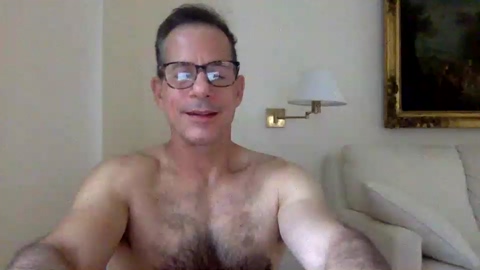 nakedsuperman1234  28-12-2022